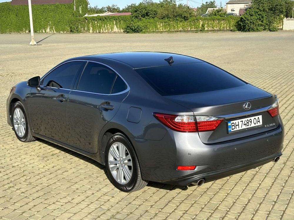 Продам Lexus ES 2014