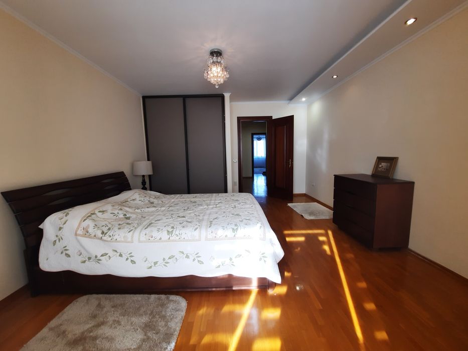 Продаж 2 кім.квартири вул.Наливайка