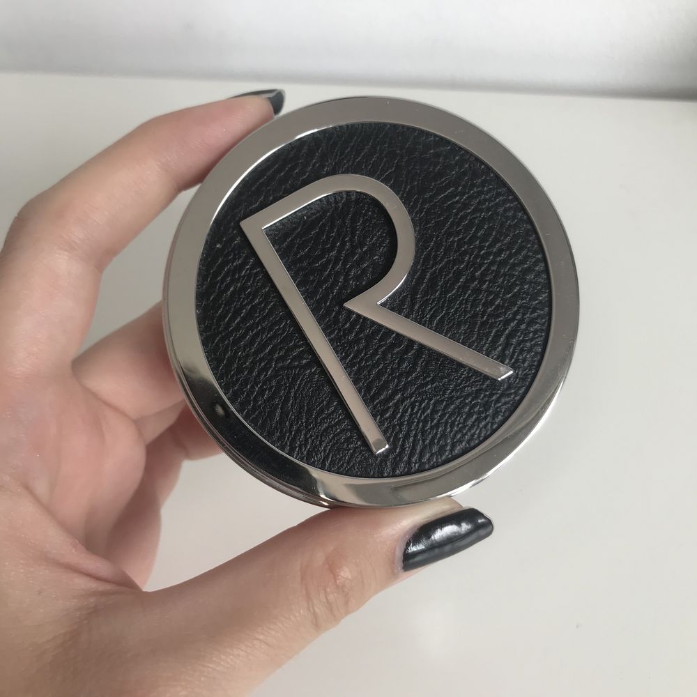 Rozświetlacz Rodial instaglam compact deluxe highlighting powder 02