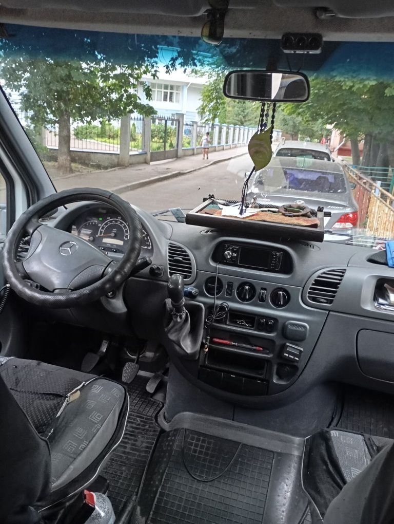 Mersebes Sprinter 2004г.в Грузопассажир 7+1