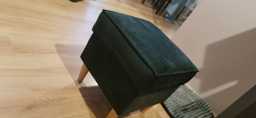 Pufa podnóżek butelkowa zieleń Welur