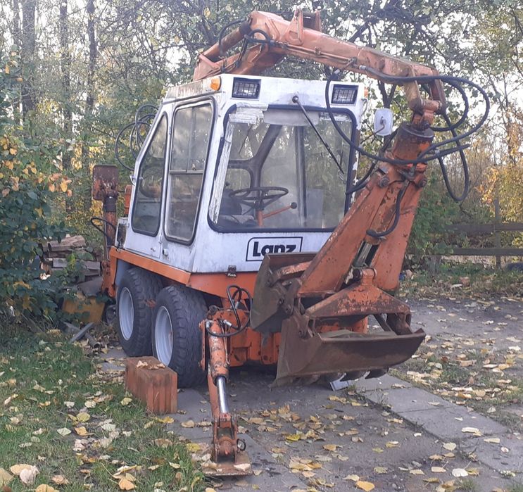 Koparka Lanz , silnik MWM- D 327 3