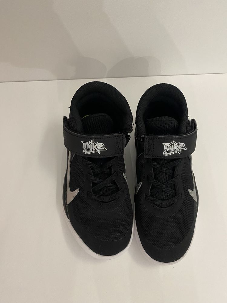 Buty dziecięce rozmiar 29,5 Nike