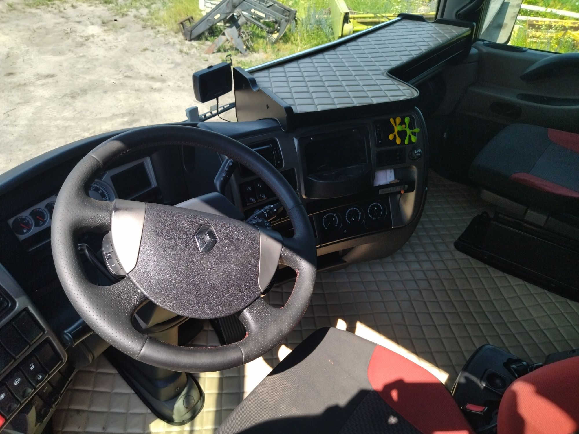 Renault Magnum 480dxi low deck. Stan Bardzo dobry