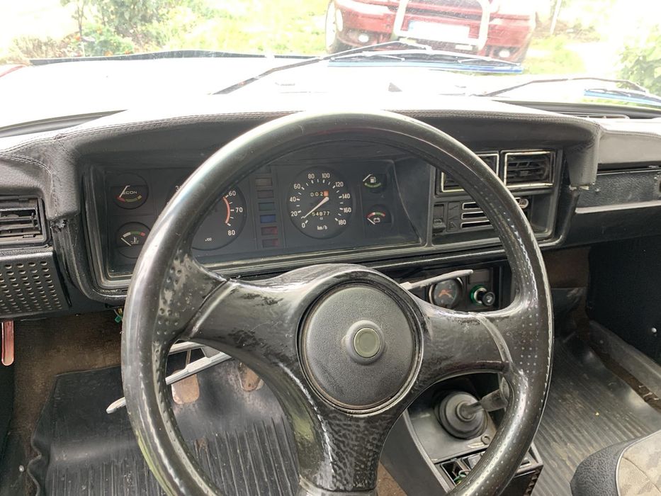 Авто-мобіль ВАЗ-2104