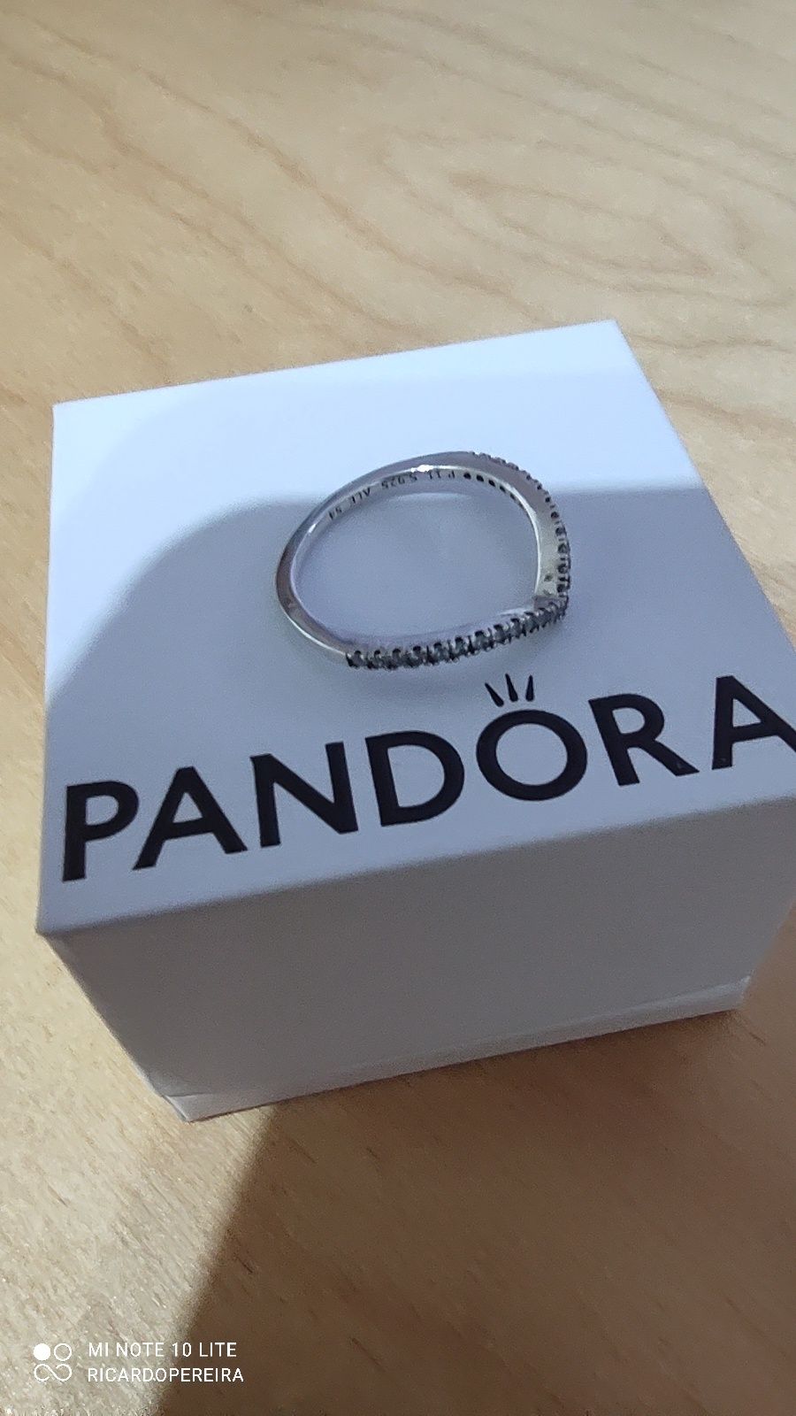 Vendo anel novo Pandora