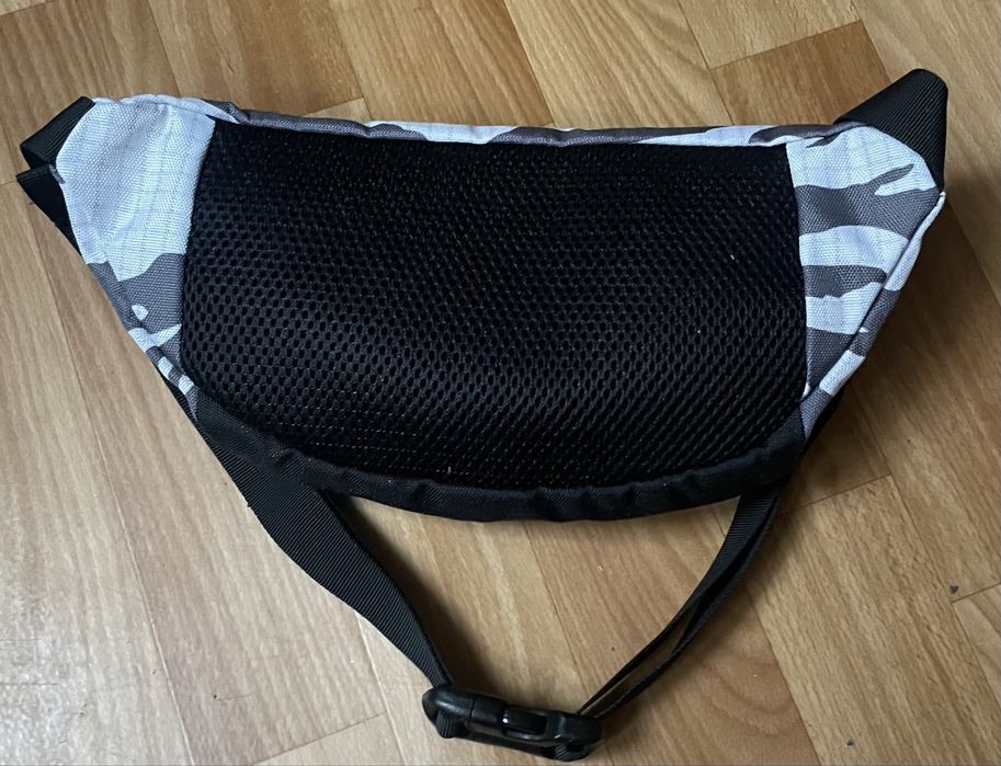 Сумка  бананка Burton