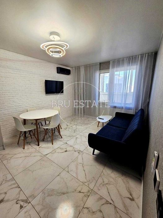 Продам 2к квартиру на Осокорках ЖК Ревуцький Харківська Позняки