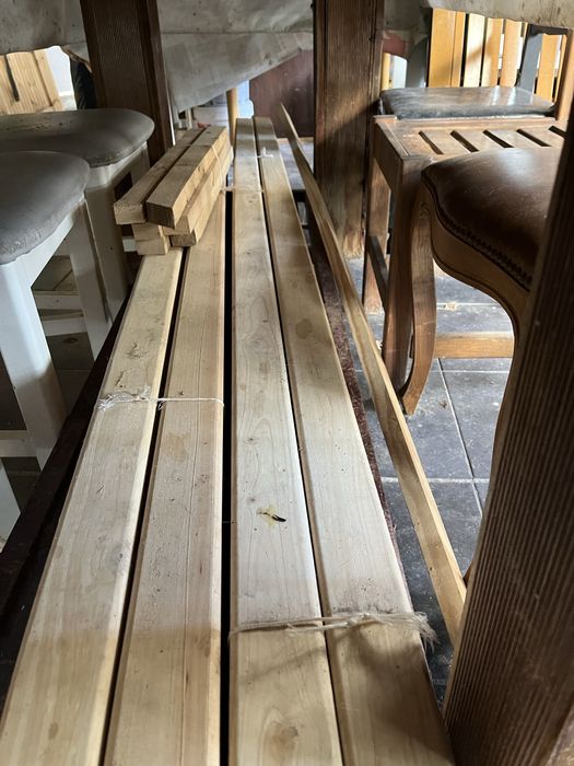 Barrotes madeira novos.