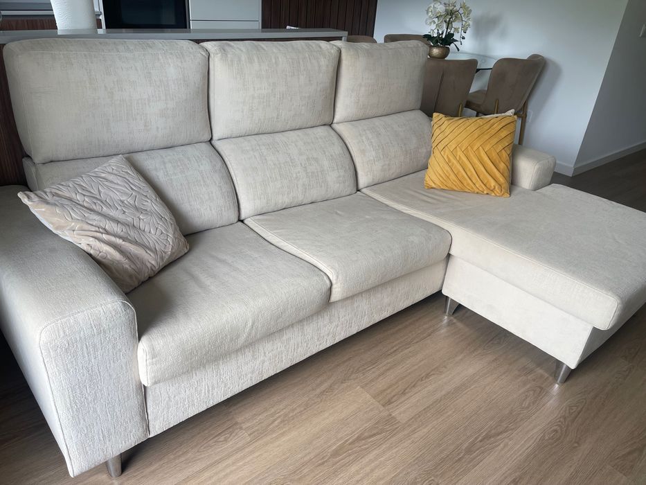 Sofá 3 lugares com chaise longue