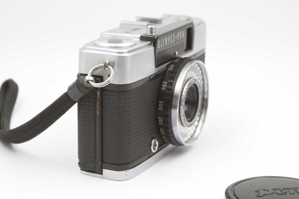 Olympus PEN EE-3 Zuiko 28mm f3.5