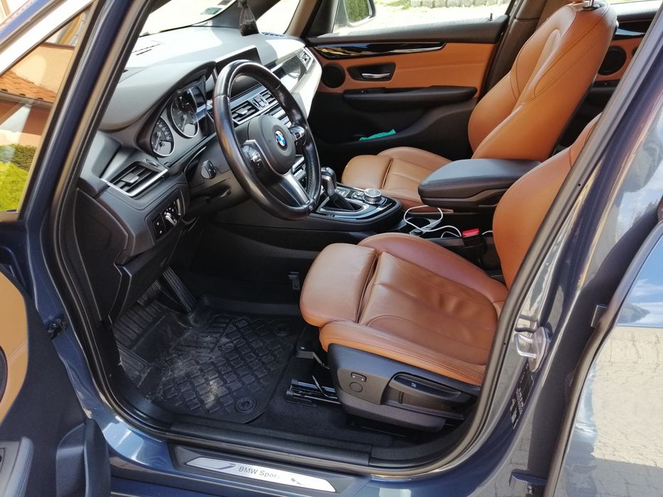 BMW F45 Active Tourer M pakiet, duża navi
