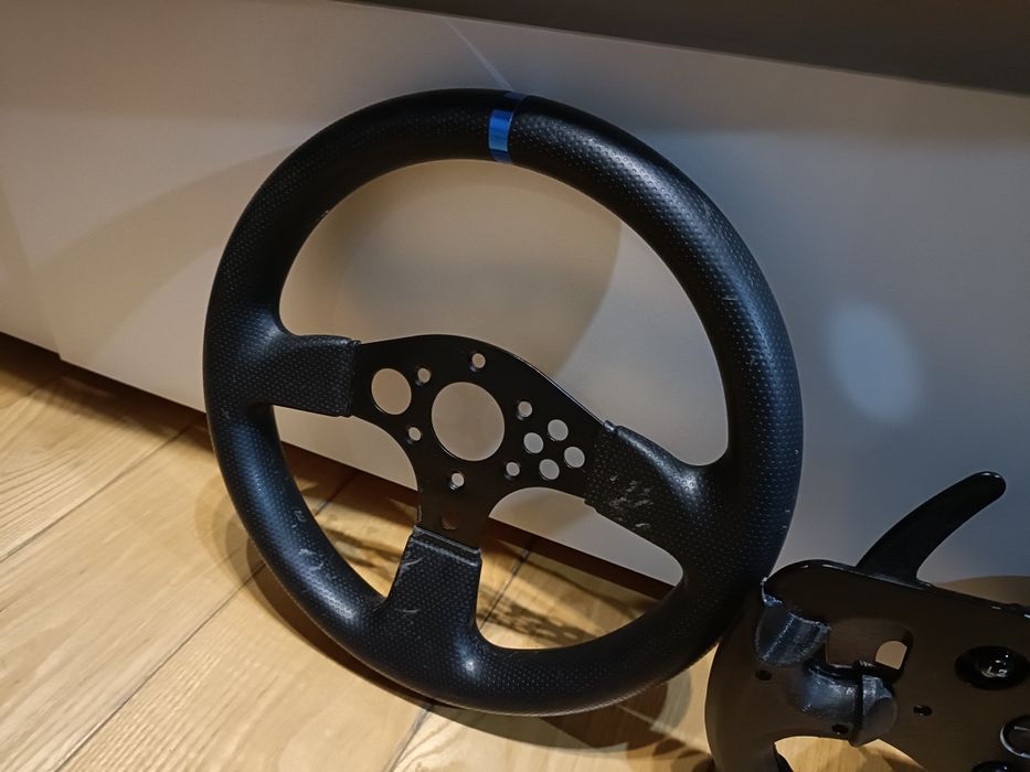 Kierownica obręcz thrustmaster f1 ferrari t300 tx ts-pc ts-xw GT3