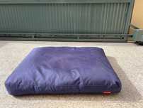 Cama de cão impermeável para exterior