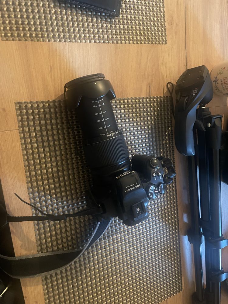 Fujifilm    FinePix HS50 EXR