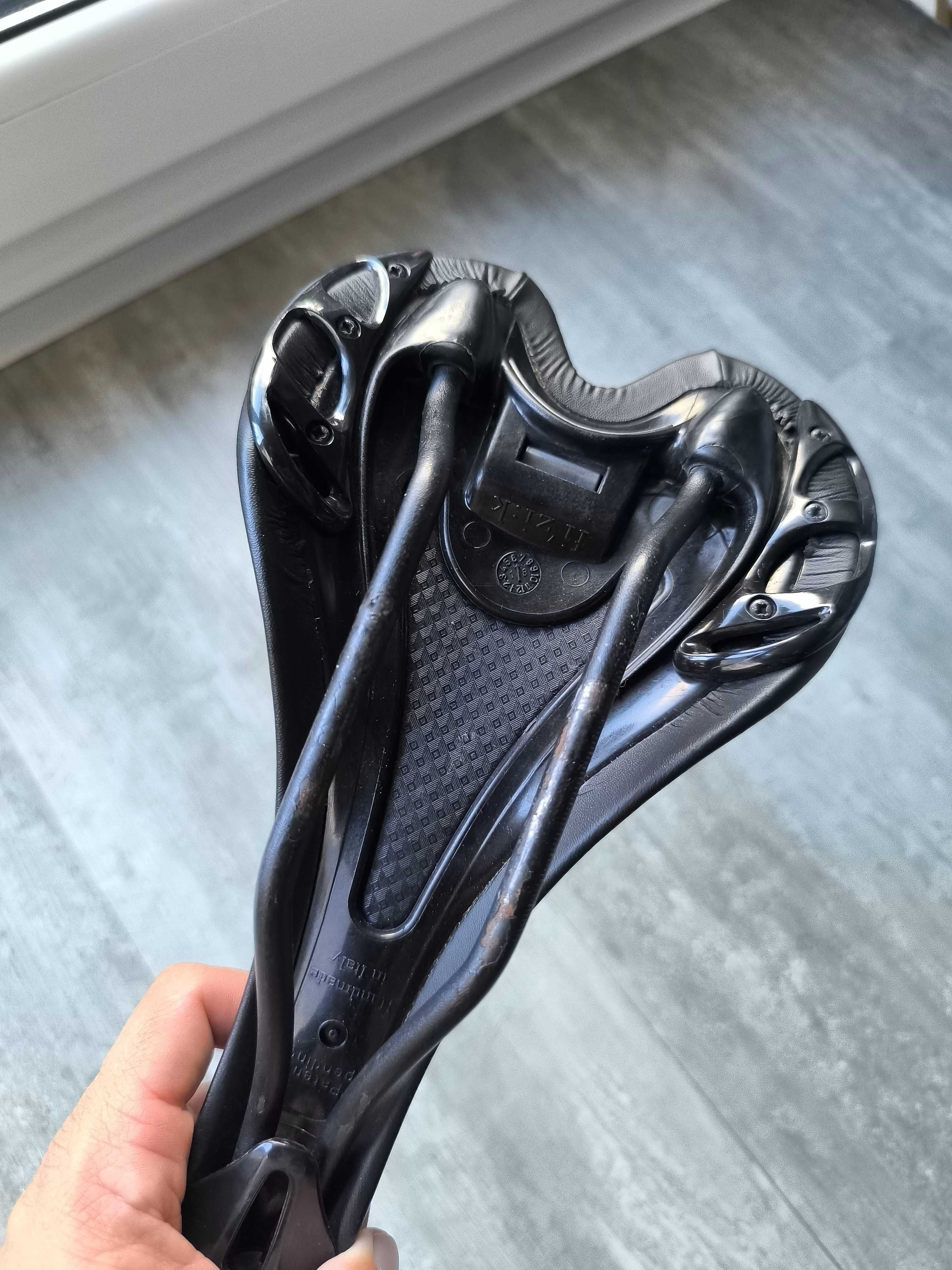 Siodełko rowerowe Fizik 145mm