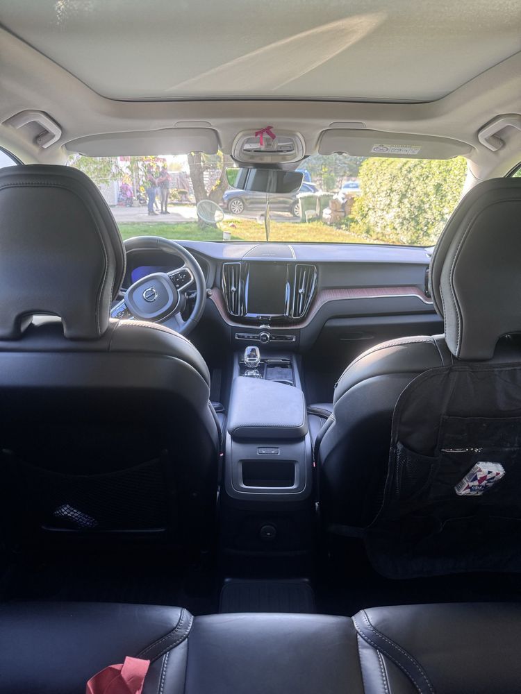 Volvo xc 60 t6 2023 1 wlasciciel jak nowe