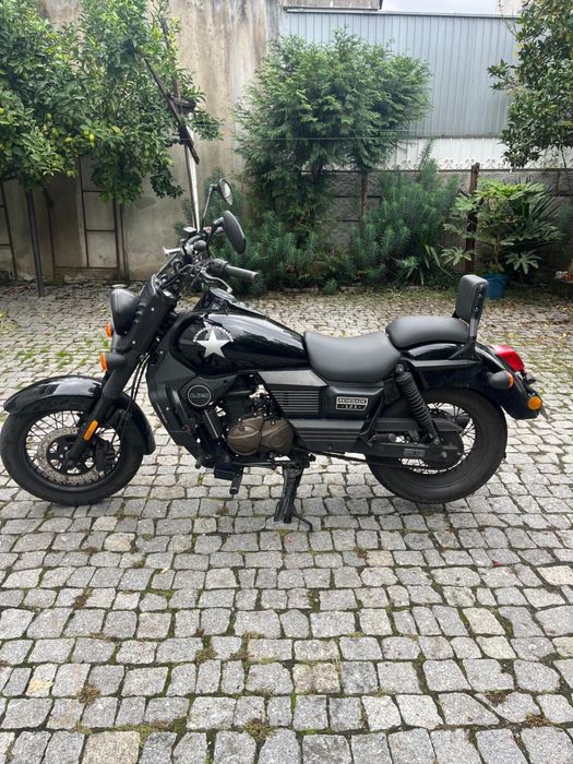 UM Renegade Commando 125cc