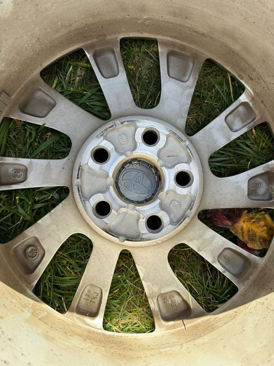 Продам диски 17 TOYOTA