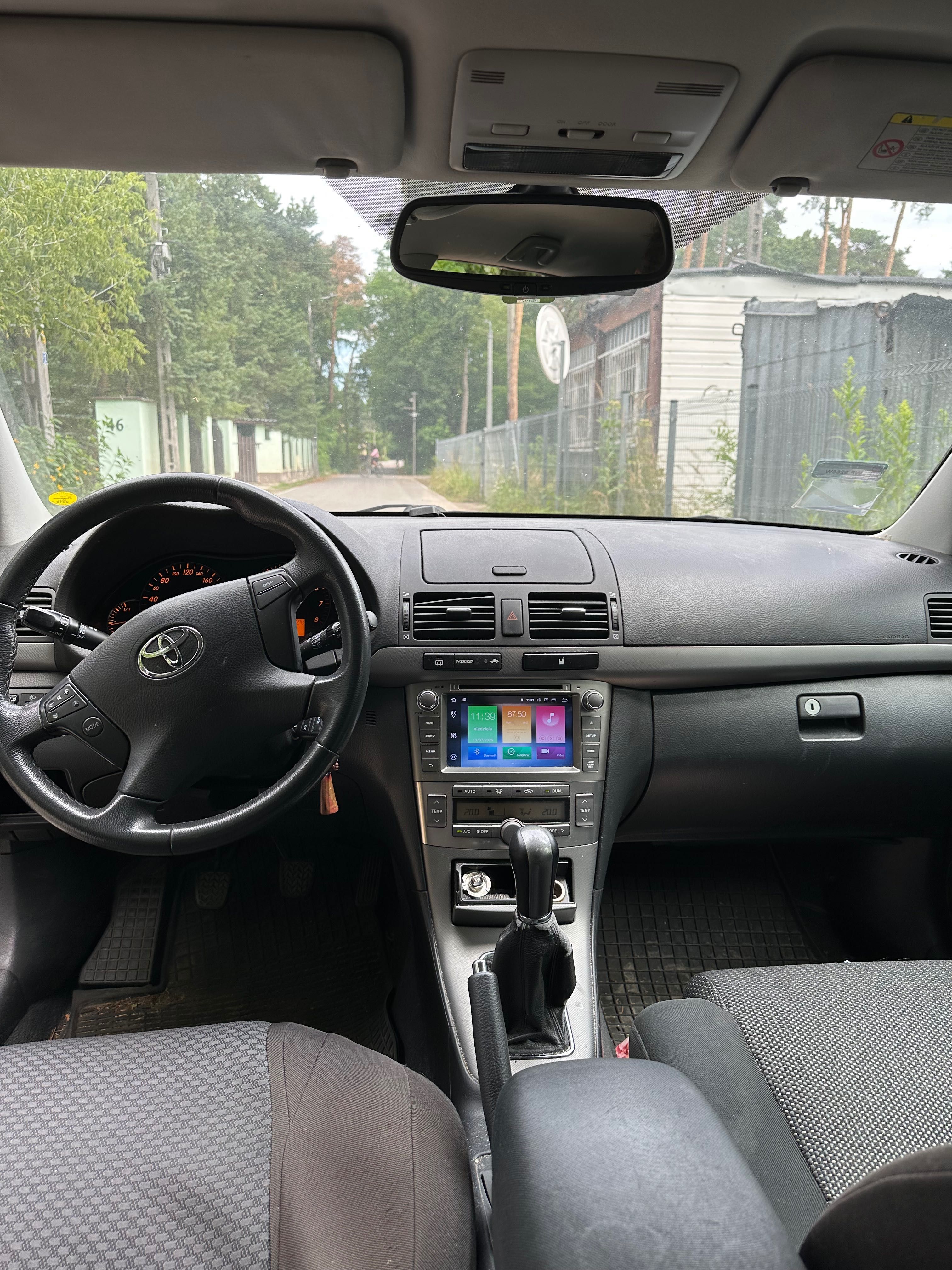 Toyota Avensis 2007 - T25 - uszkodzona / do naprawy