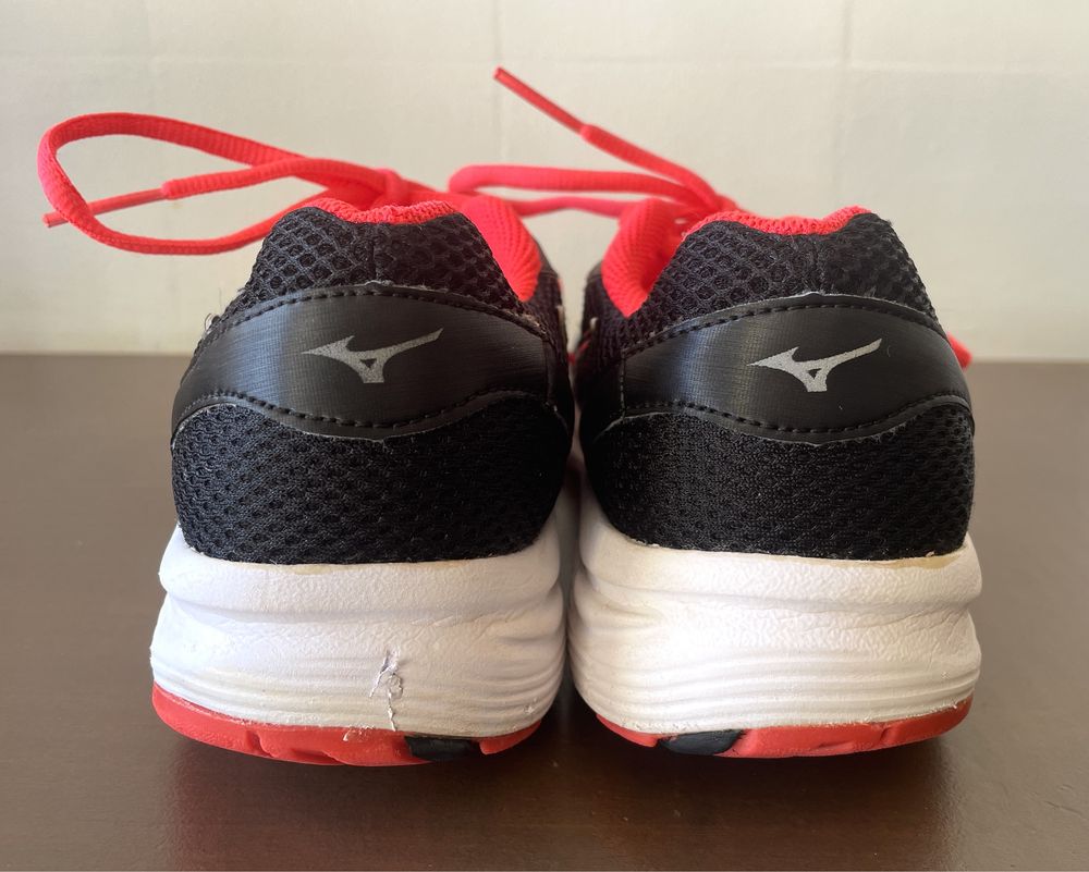Sapatilhas Mizuno Spark N