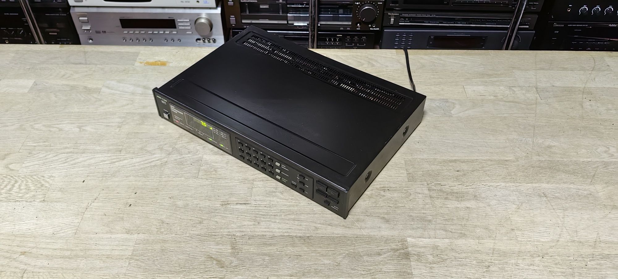 Тюнер RFT HMK-T200