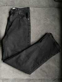 Czarne spodnie mom jeans