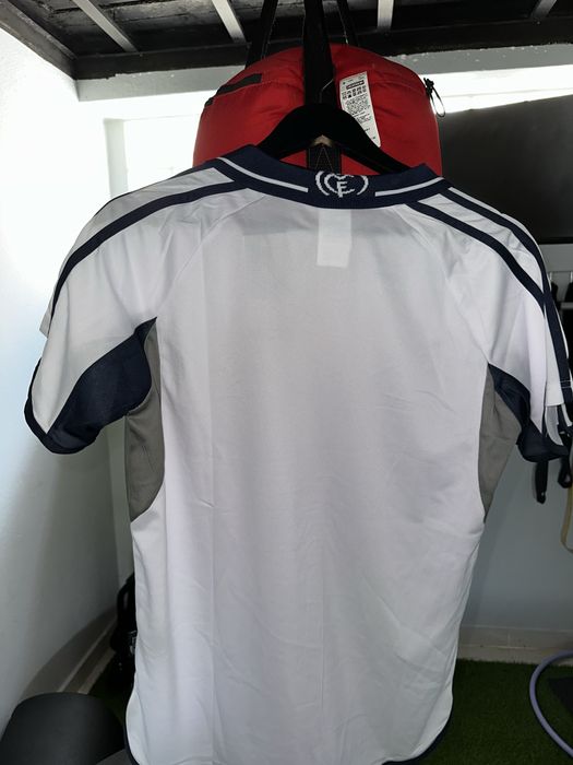 Camisola Retro Real Madrid