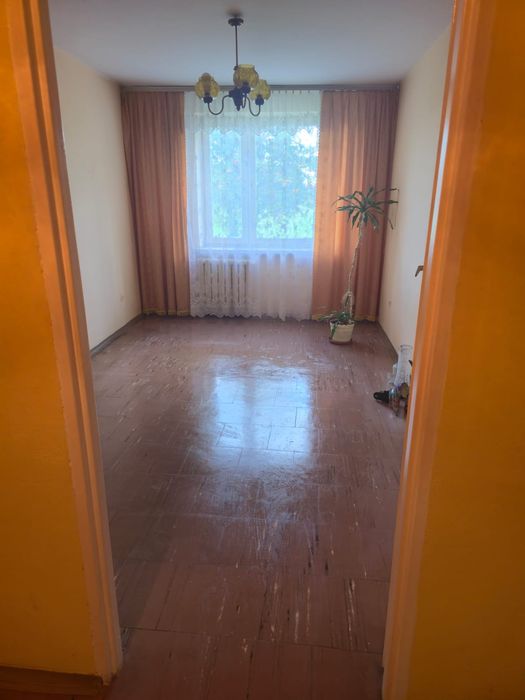 Mieszkanie 2 pokojowe na parterze do remontu