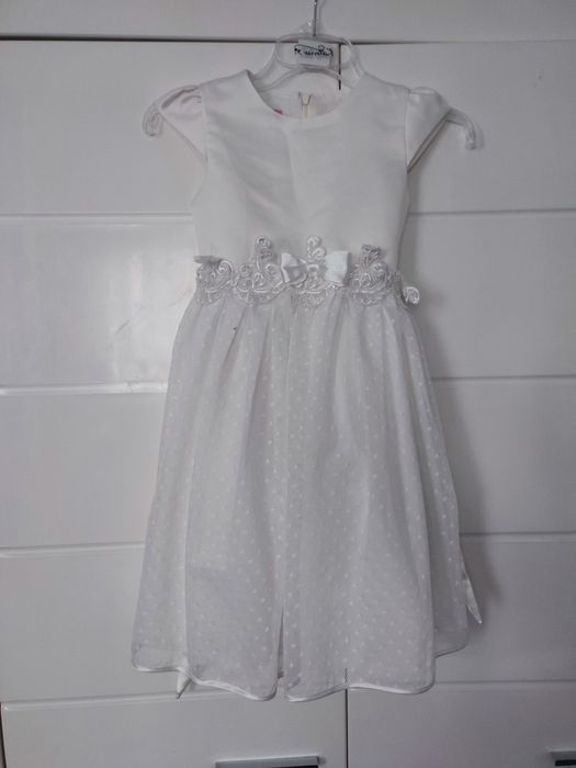 Biała elegancka sukienka komunijna po komunijna Wiązana z tyłu roz 134