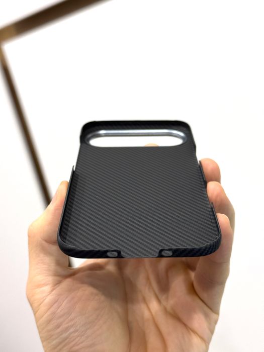 Ультратонкий карбоновый чехол iPhone Air