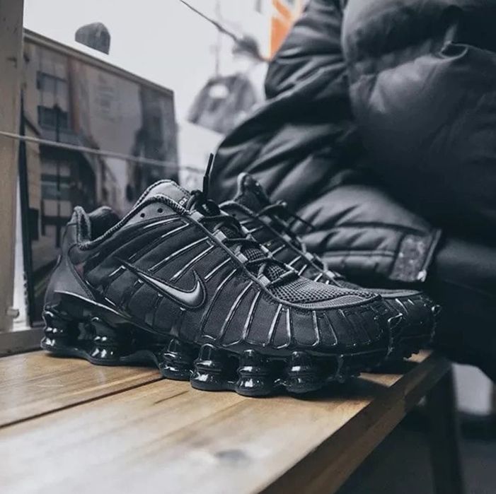 Nike Shox 12 Mola