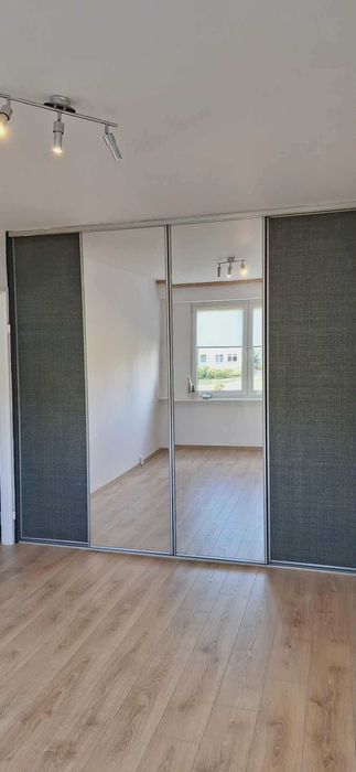 Sprzedam mieszkanie 48m2 po remoncie 1 piętro ul. Pileckiego 7