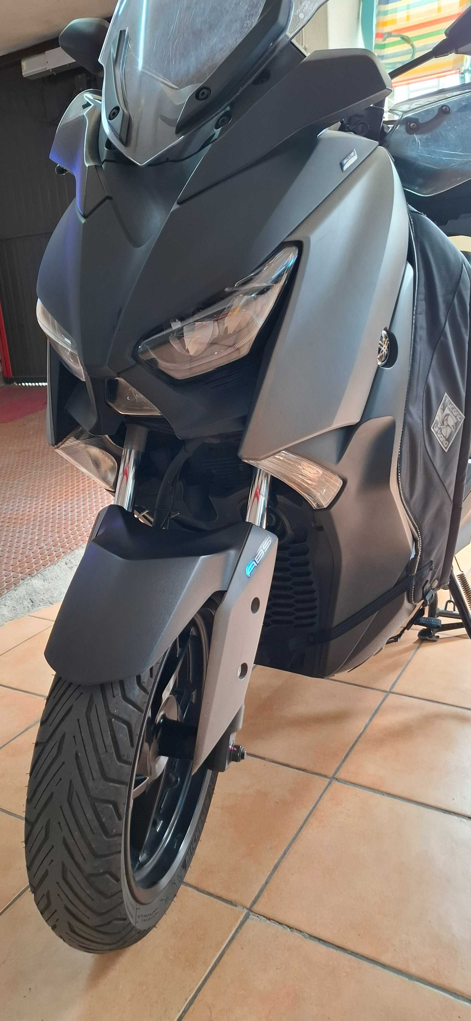 Scooter Yamaha X-Max 300