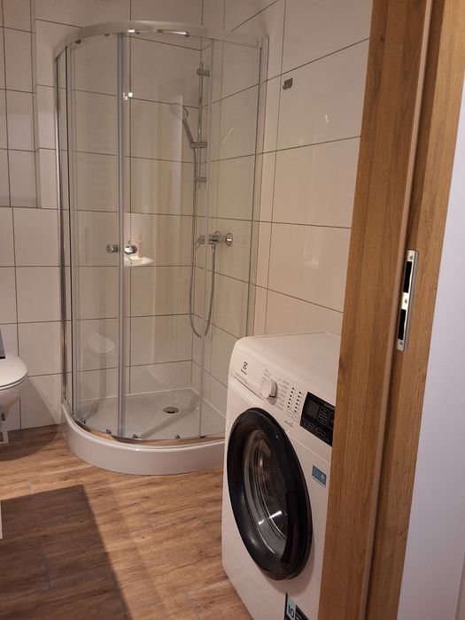 Nowe mieszkanie z ogródkiem i roletami antywłamaniowymi w Ożarowie