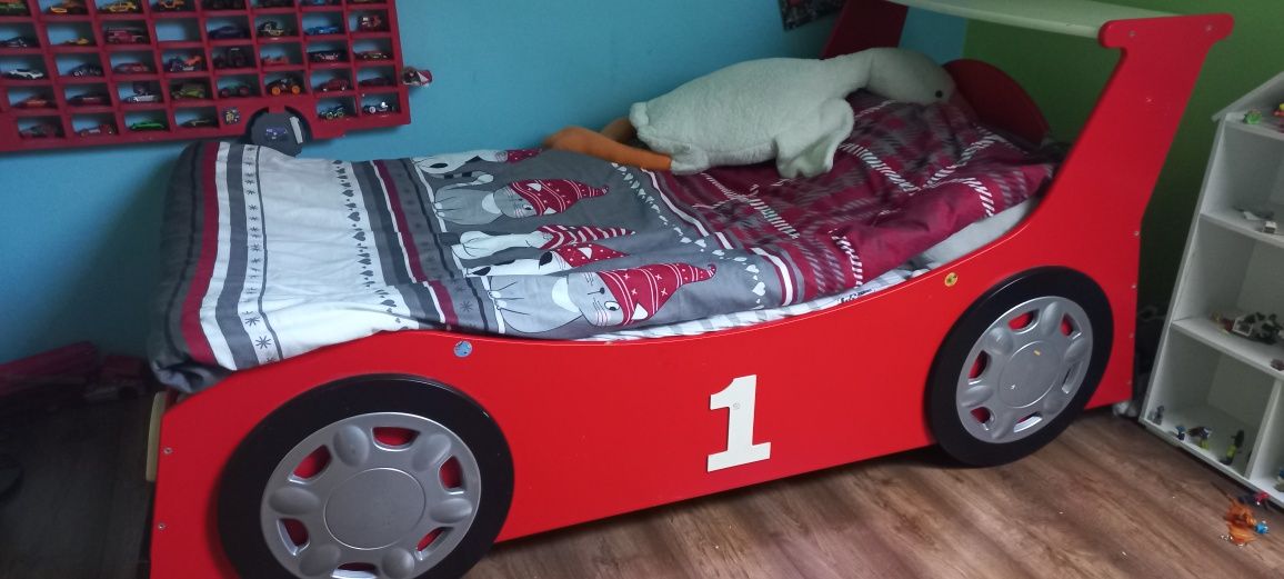 Łóżko dziecięce samochód