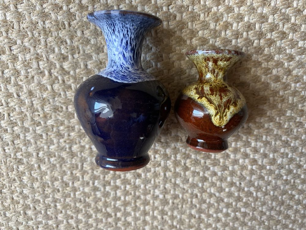 Par de jarras em miniatura,em cerâmica,lindíssimas