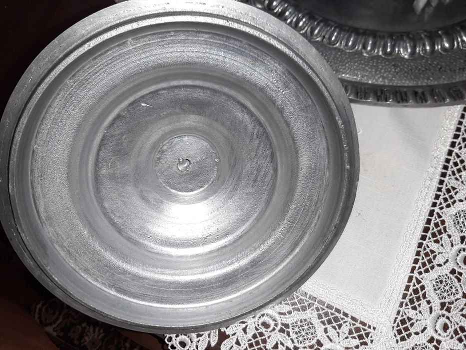 Terrina antiga alumínio polido