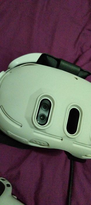 Quest 3 128 гб с улучшенной лицевой вставкой и креплением.