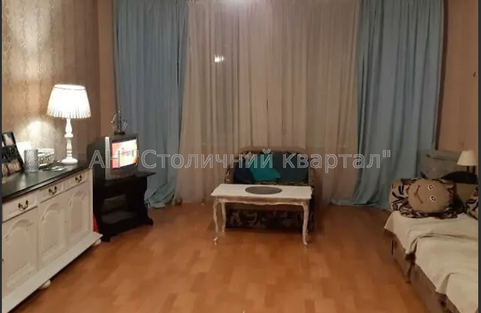 Трикімнатна сучасна велика квартира на вул. Ніжинській, 5. Торг