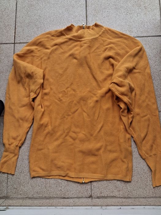 Sweter żółty roz.S