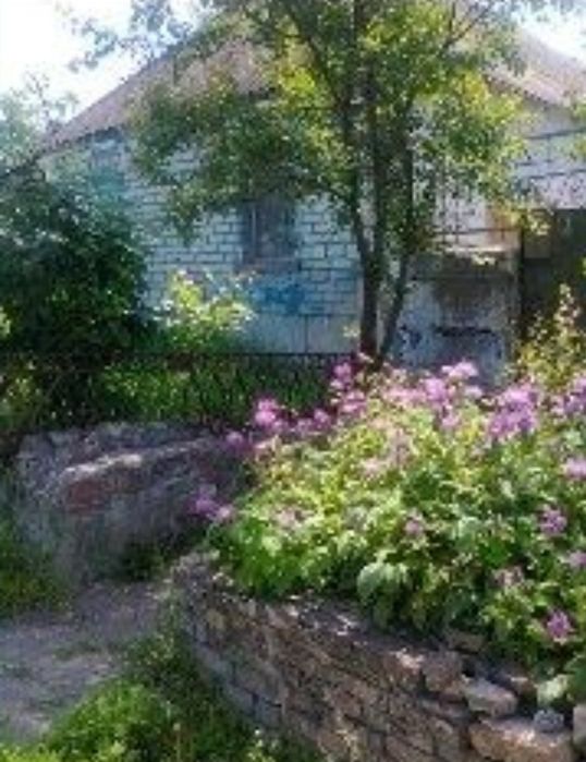 Дом ветхого строения с участком 7 соток