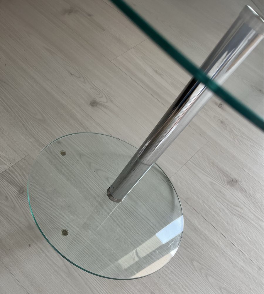 Mesa de apoio em vidro