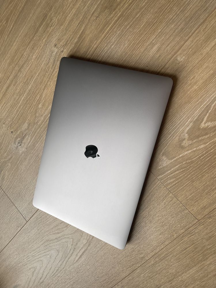 MACBOOK PRO 16” 2.3GHz (i9)/16GB/1TB SSD/Radeon Pro 5500M 4 GB