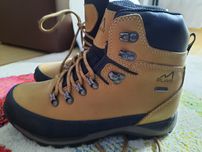 Buty trekkingowe 37 wkł. 22.5 cmskóra naturalna