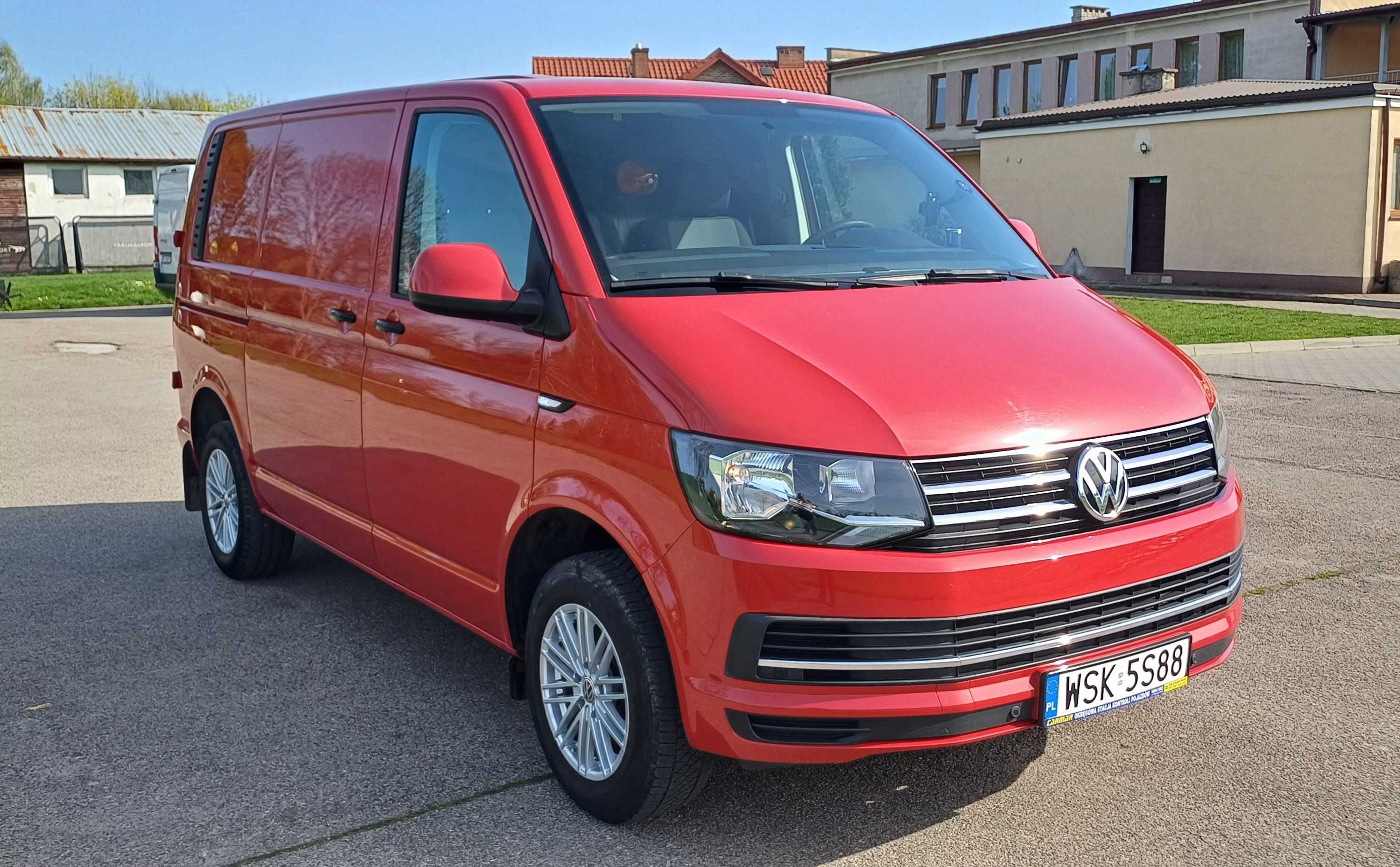 Volkswagen Transporter T6 Highline 2.0 TDI Super Stan vat1