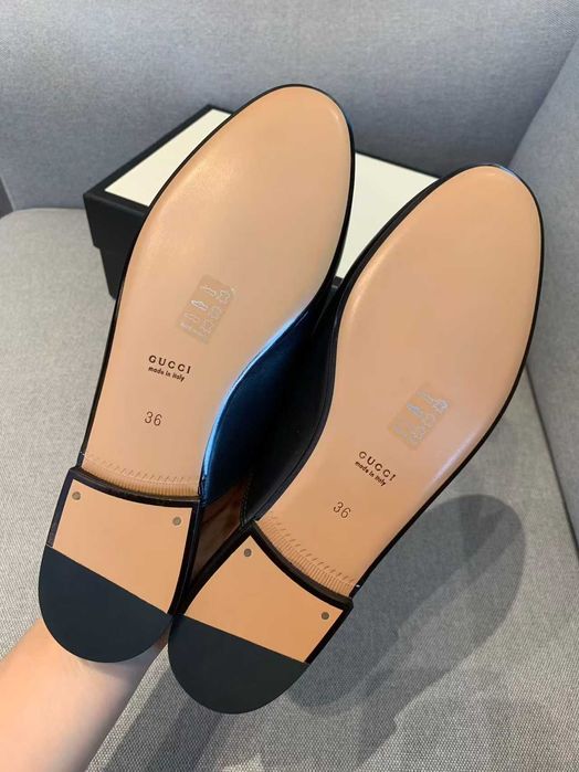 Chinelos Gucci novos