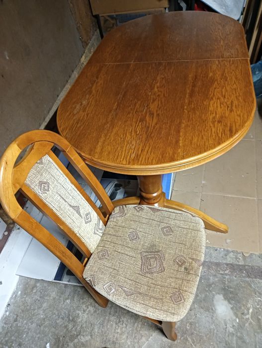 Stół rozkładany z krzesłami 160x90