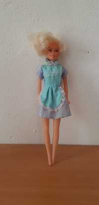 Boneca Barbie empregada (SEM PORTES de ENVIO)