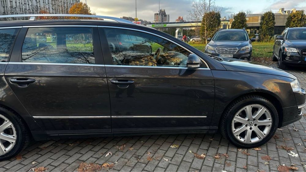 Продам Passat B6,ТОП комплектація,Авто у Львові.